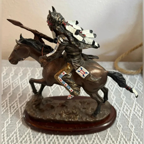 Spirit of the Plains by Chuck Ren, Hamilton Collection 1993. Warrior with Spear. - Picture 2 of 8